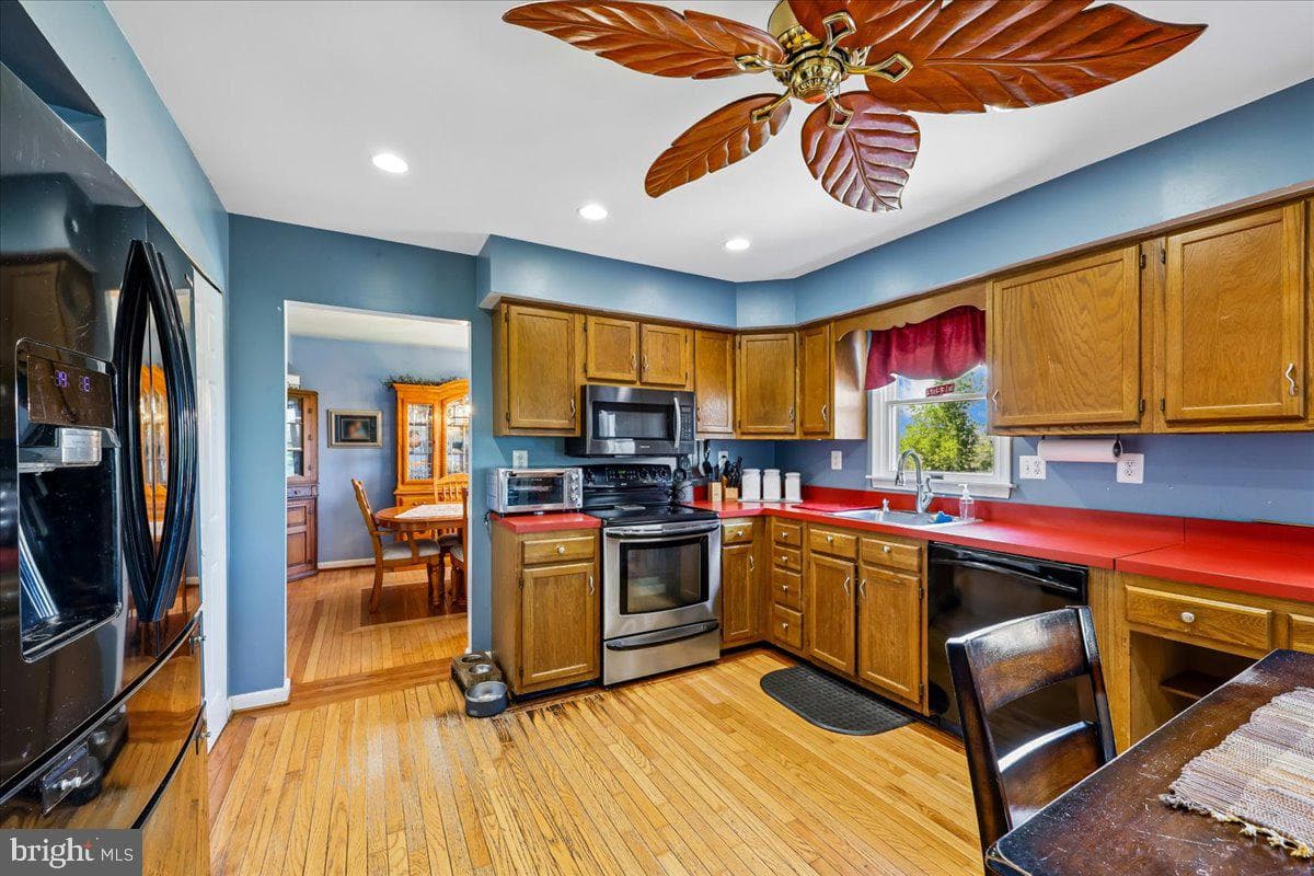 6648 Wind Ridge Rd photo 15
