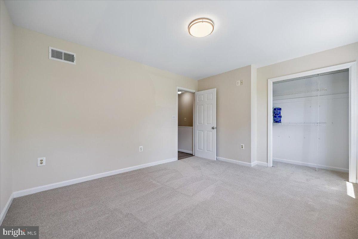 6648 Wind Ridge Rd photo 34