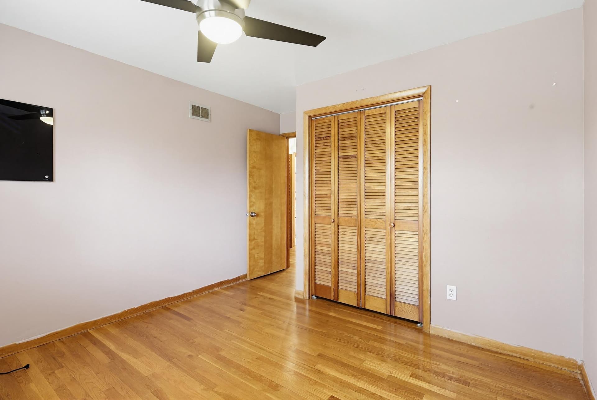 715 Franklin Avenue photo 21