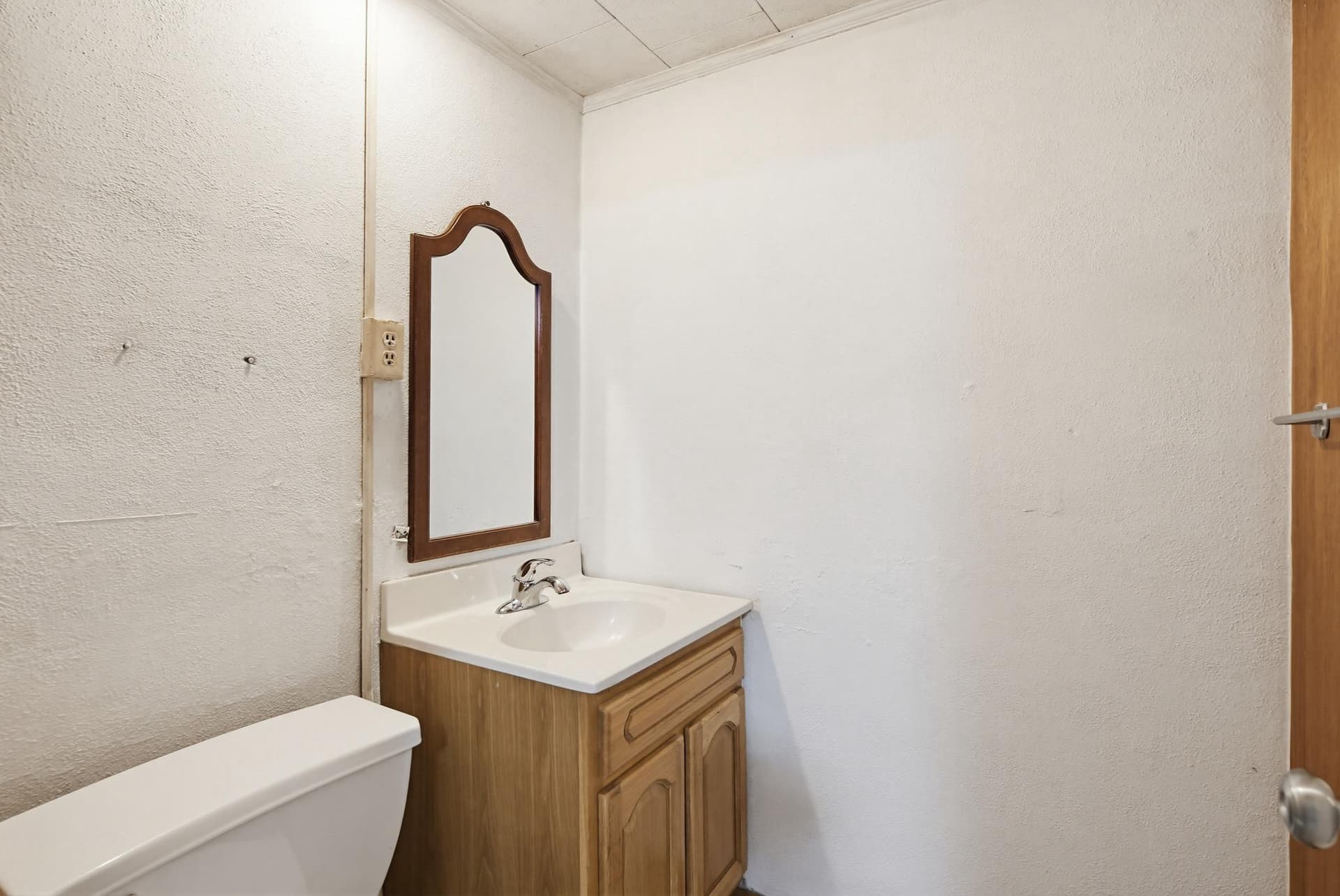 715 Franklin Avenue photo 42