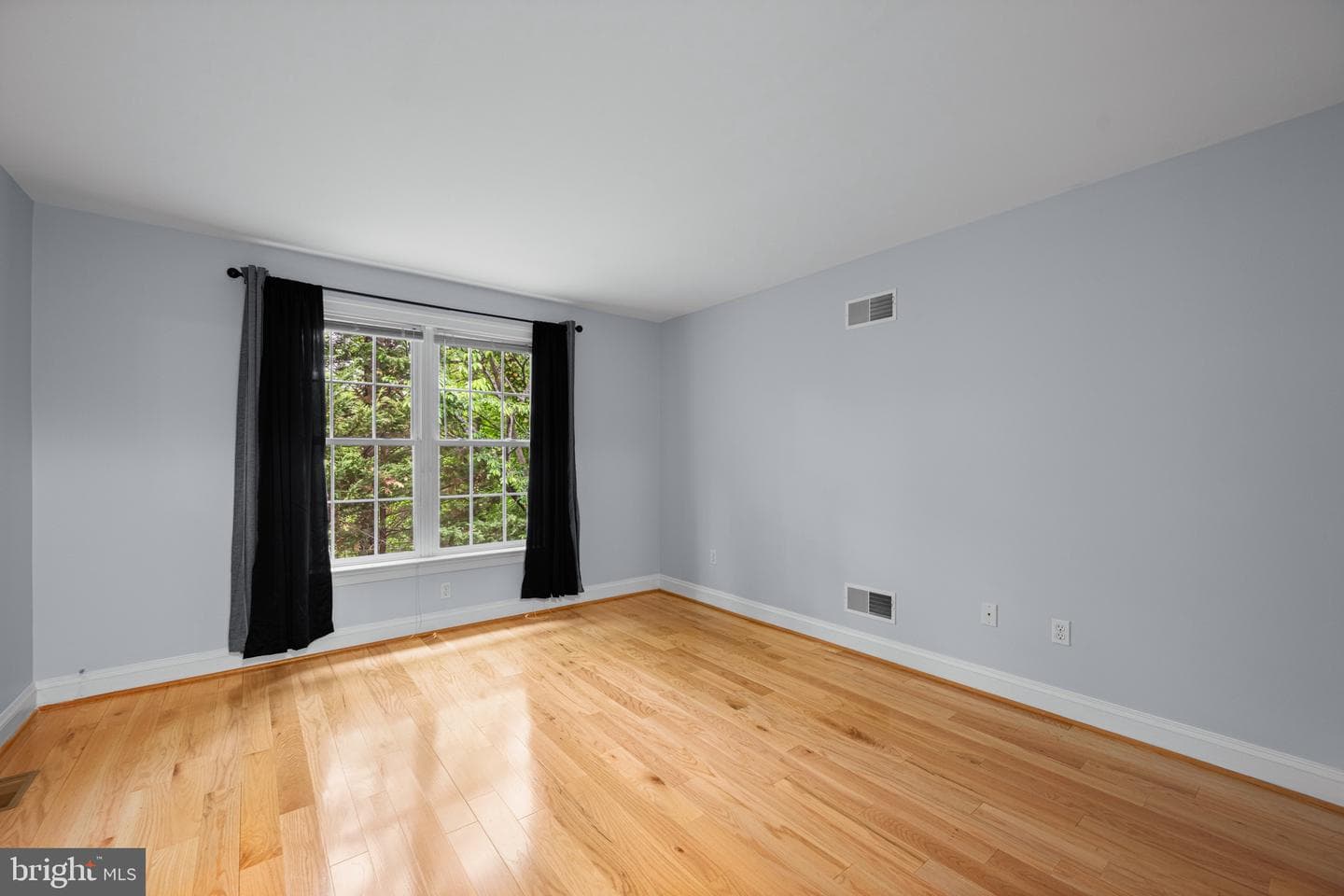 890 Sumner Court photo 41