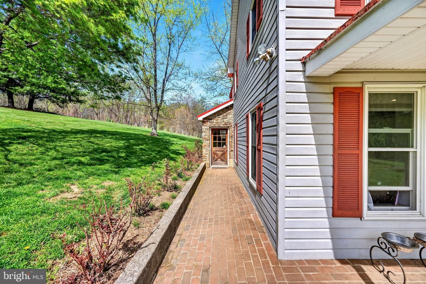 3200 Ferrier Road photo 40