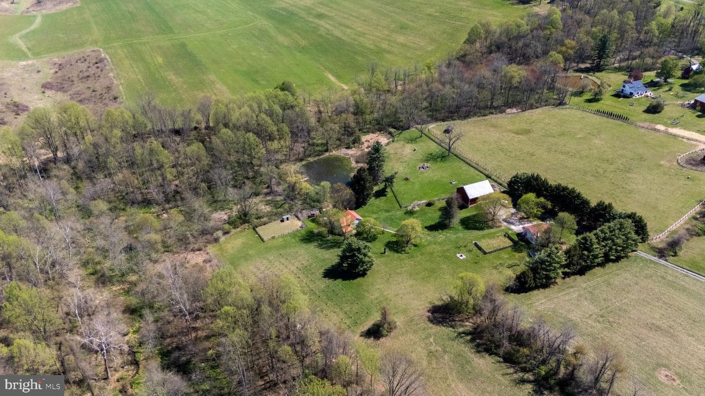3200 Ferrier Road photo 66