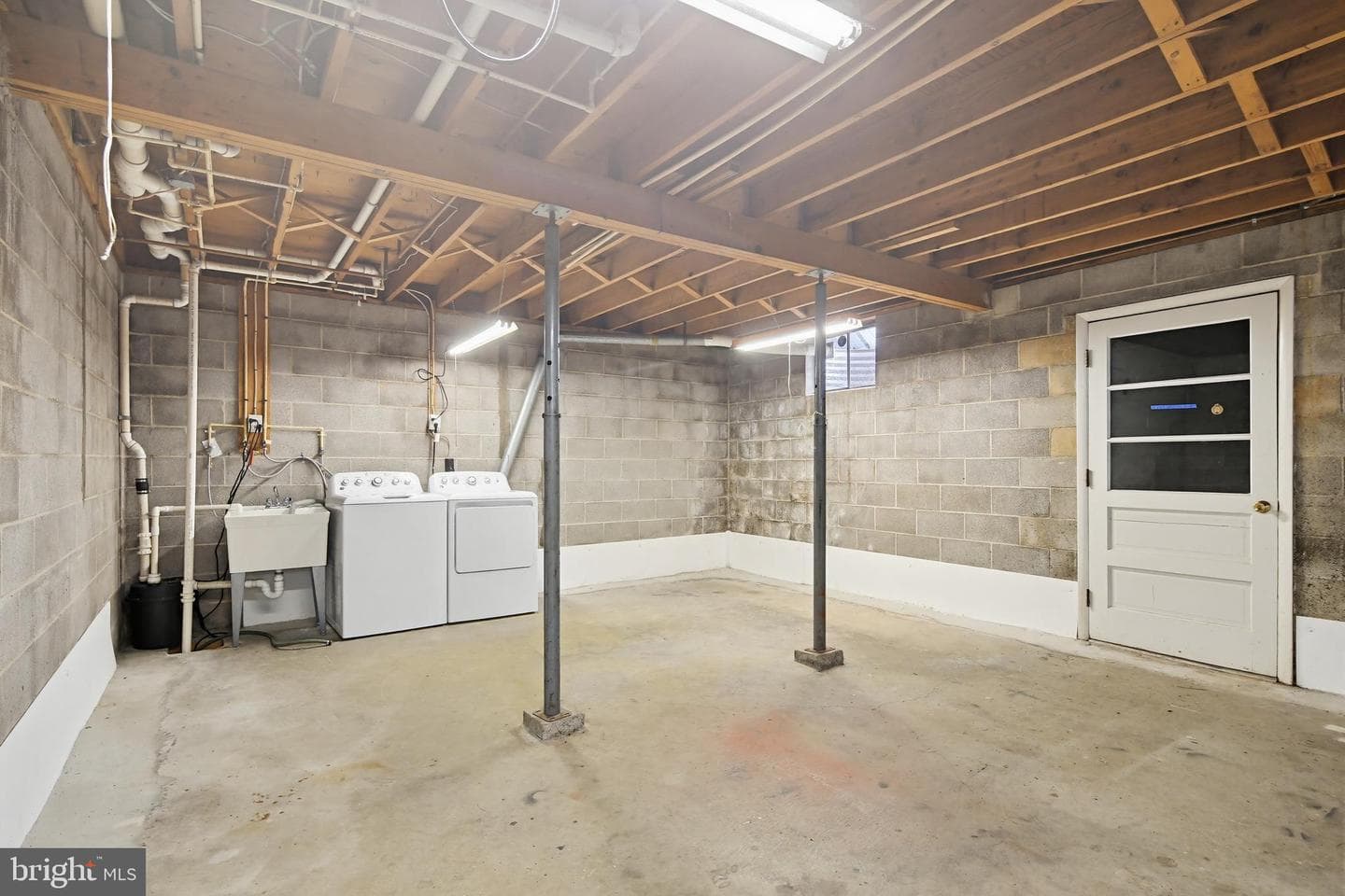 922 Gahle Road photo 38