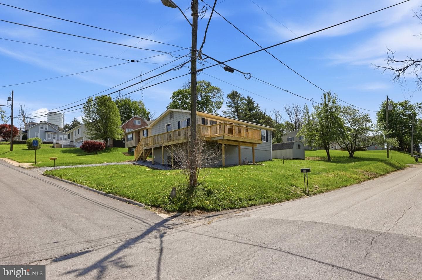 302 E Thomas Street photo 3
