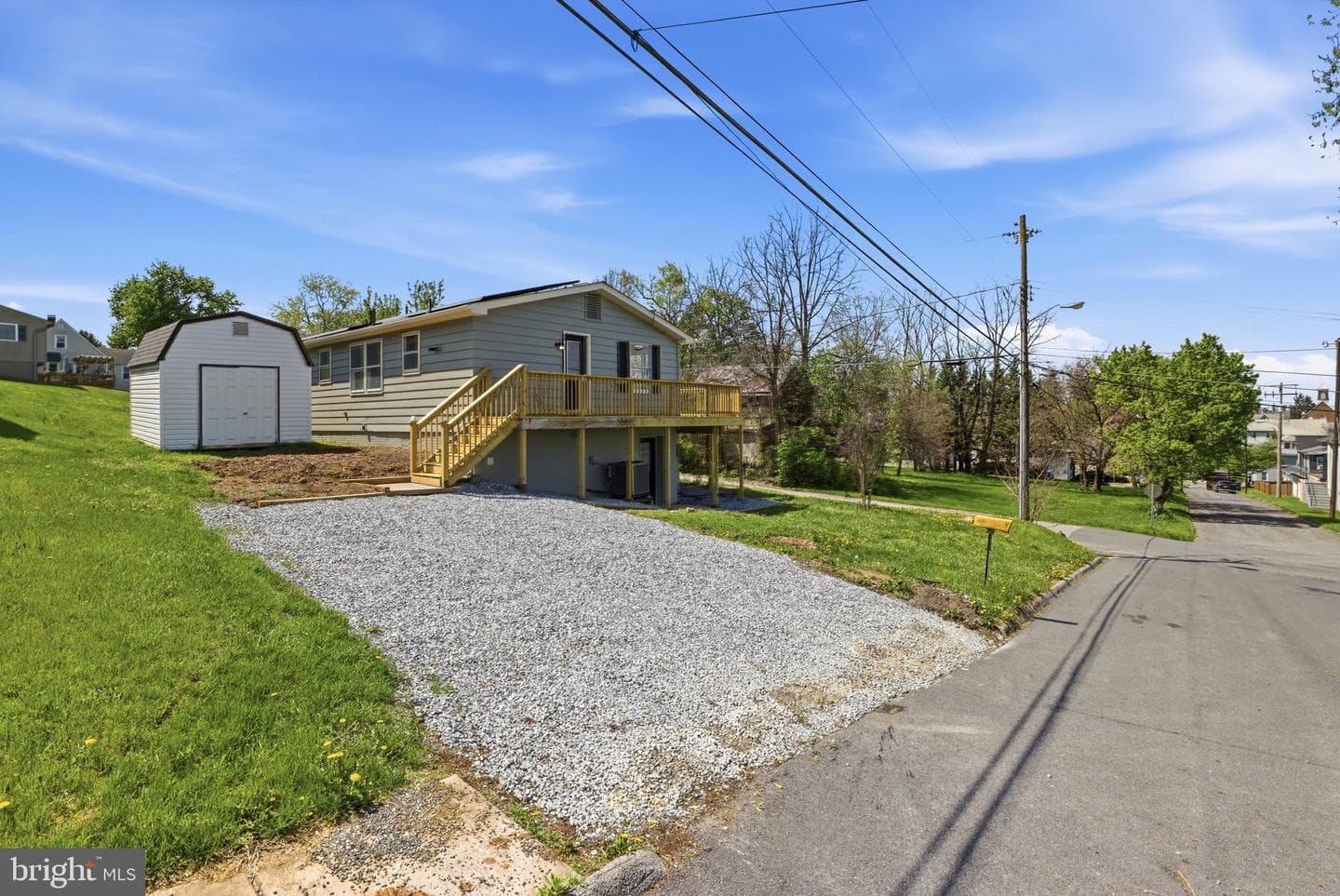 302 E Thomas Street photo 38