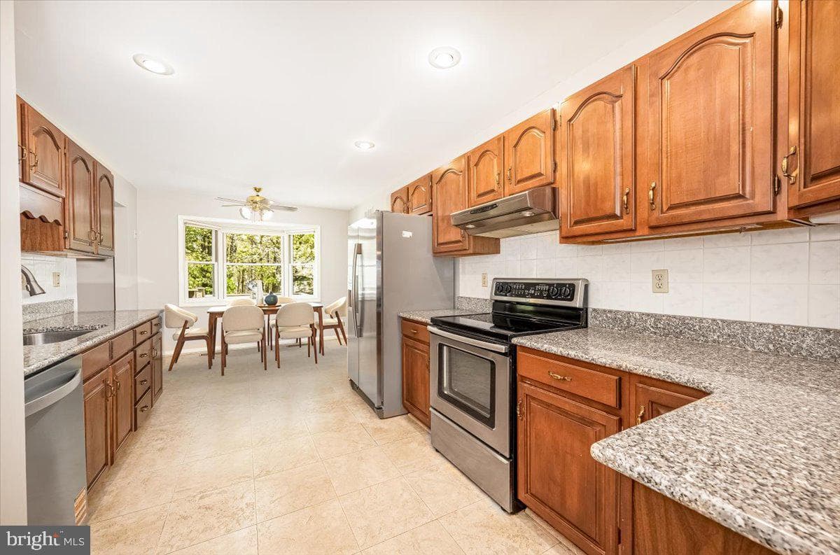 1570 Wood Villa Drive photo 20