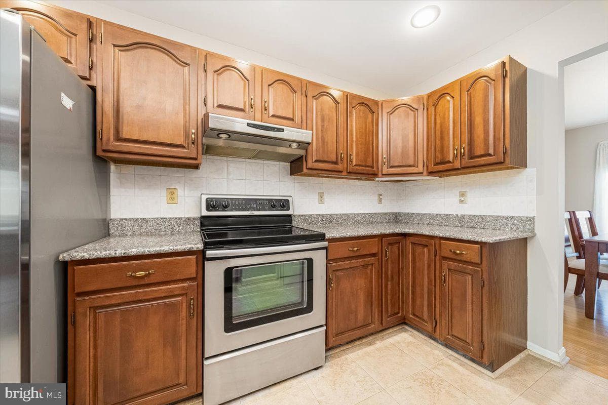 1570 Wood Villa Drive photo 27