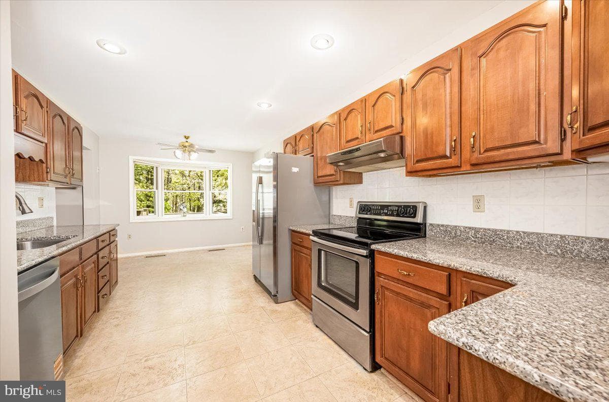 1570 Wood Villa Drive photo 28