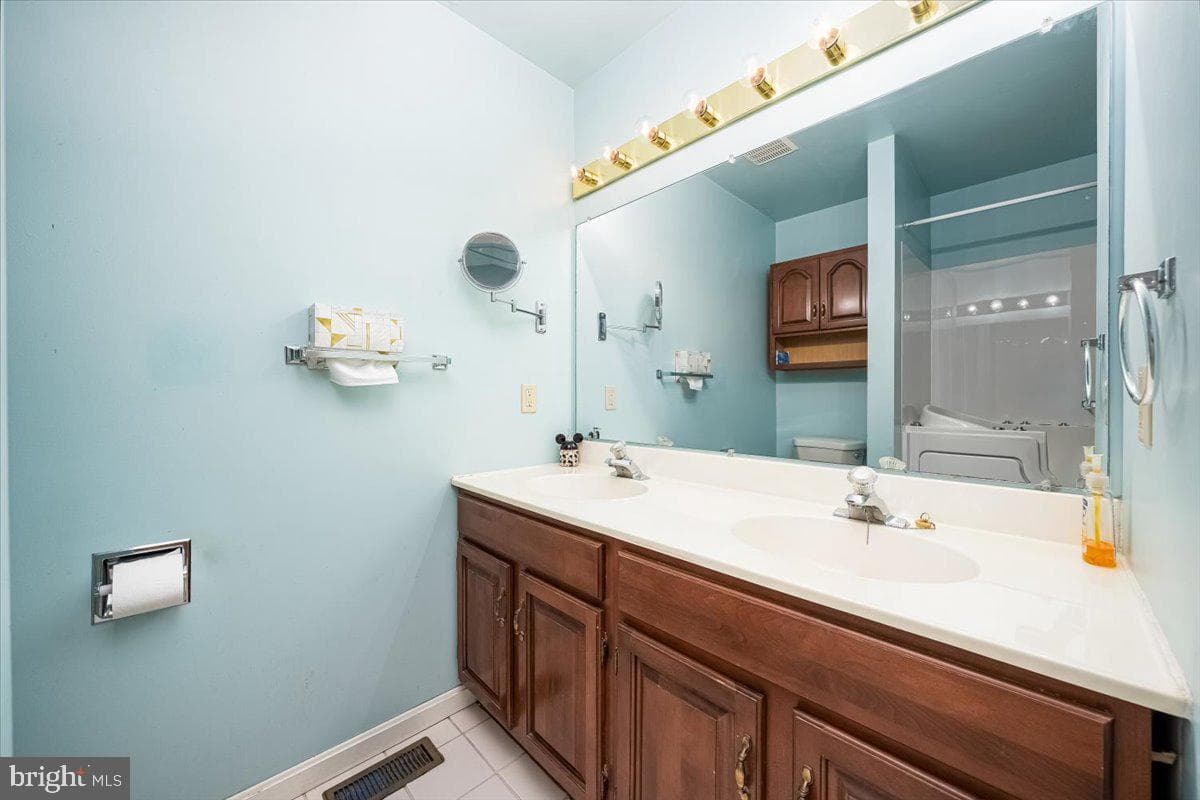 1570 Wood Villa Drive photo 34