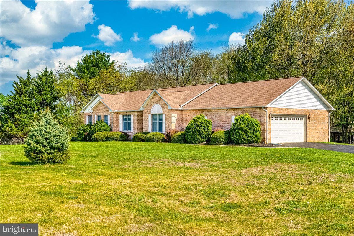 1570 Wood Villa Drive photo 4