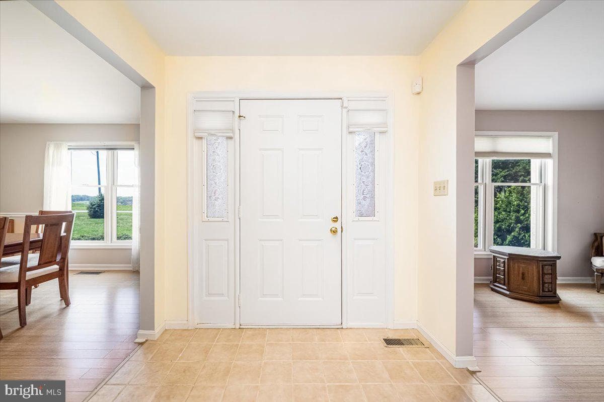 1570 Wood Villa Drive photo 8
