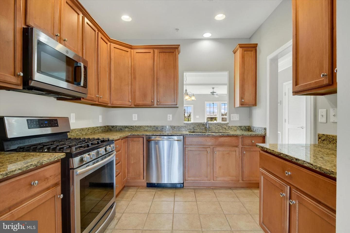518 Clubside Drive #240 photo 8