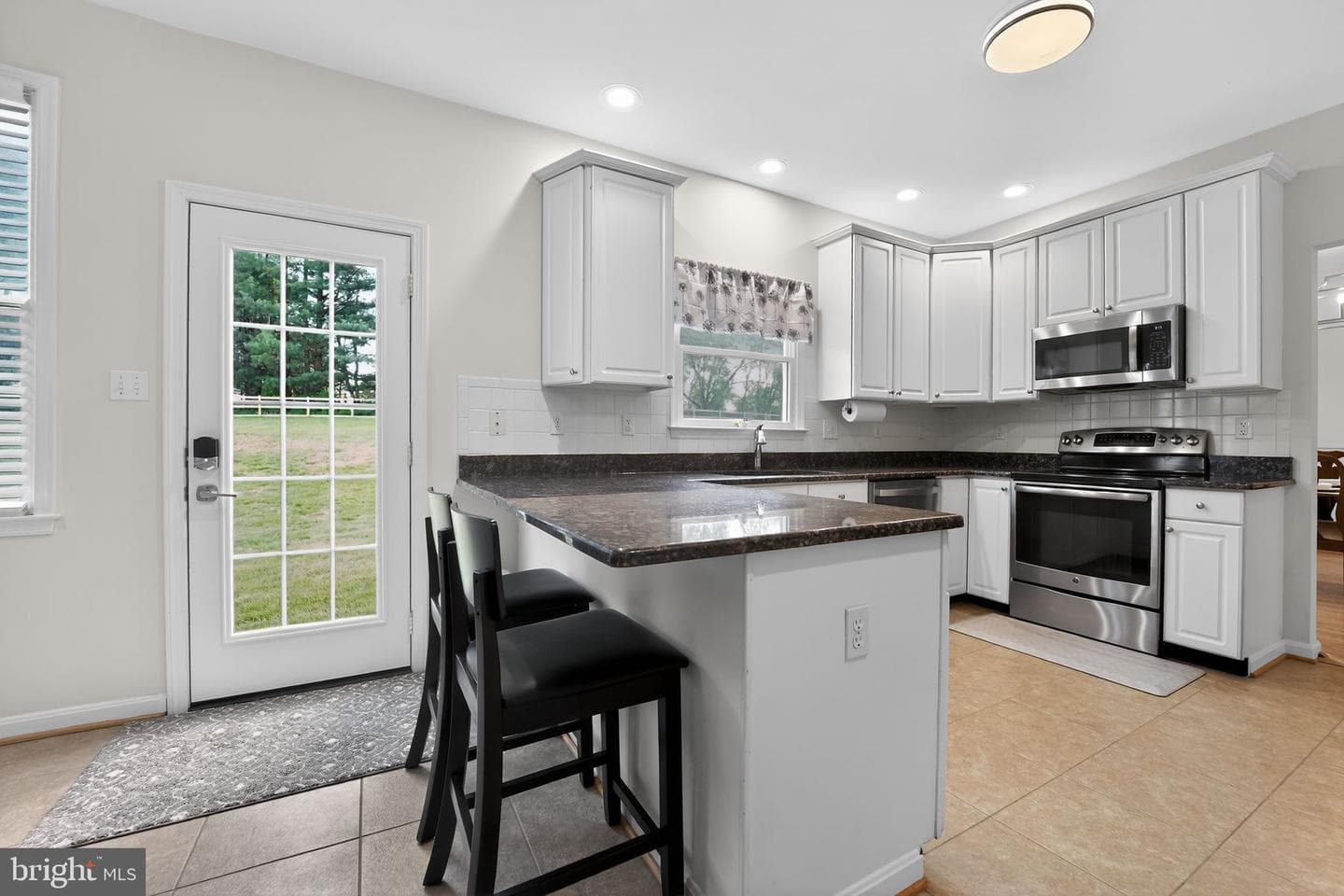 1691 Village Green Drive photo 21
