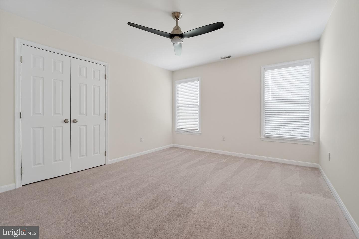 1691 Village Green Drive photo 28