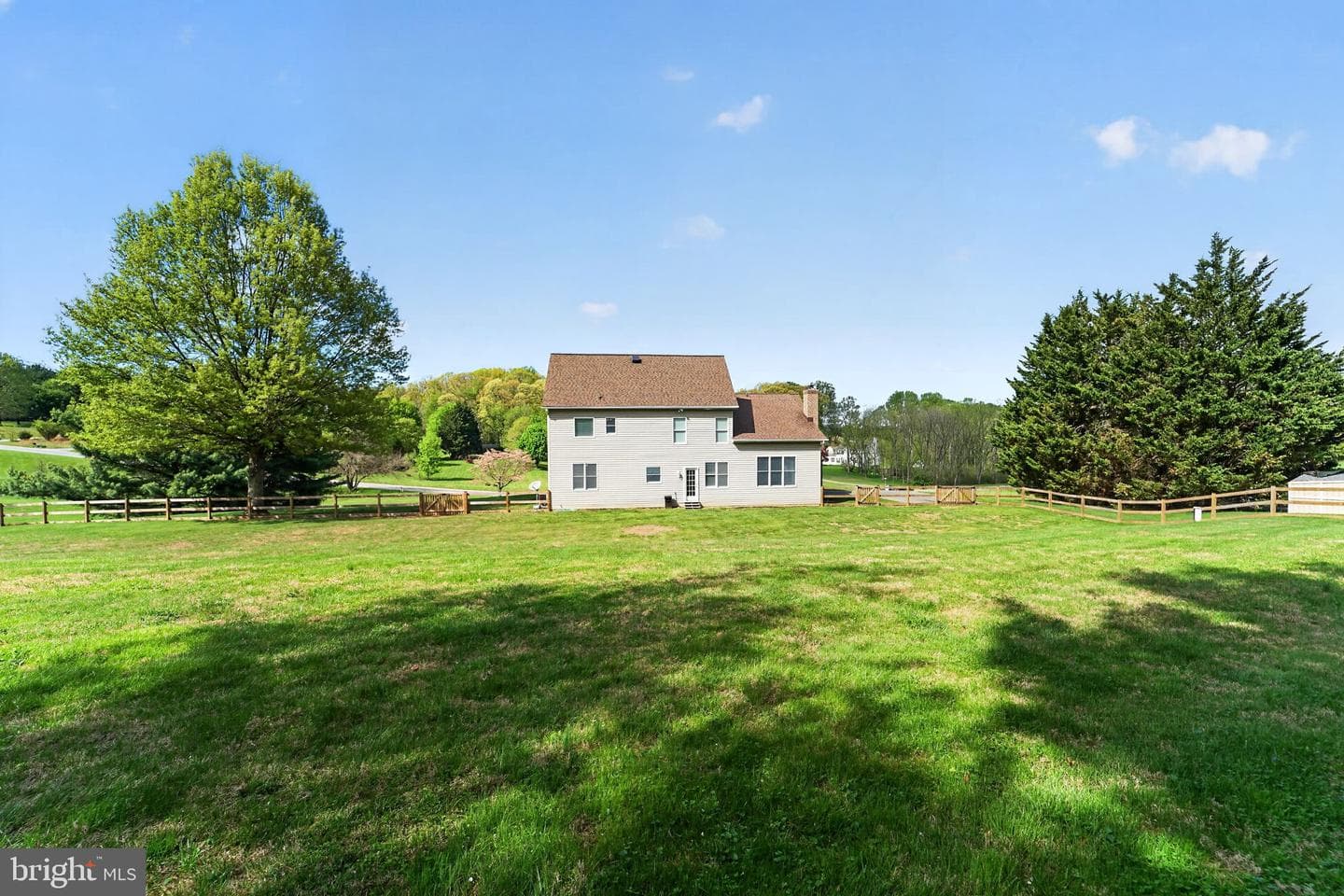 1691 Village Green Drive photo 6