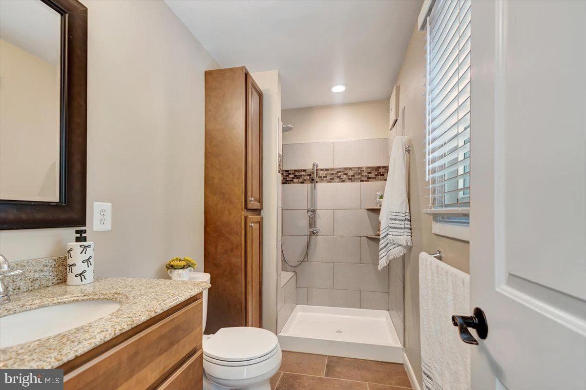 6309 Oak Hill Drive photo 11