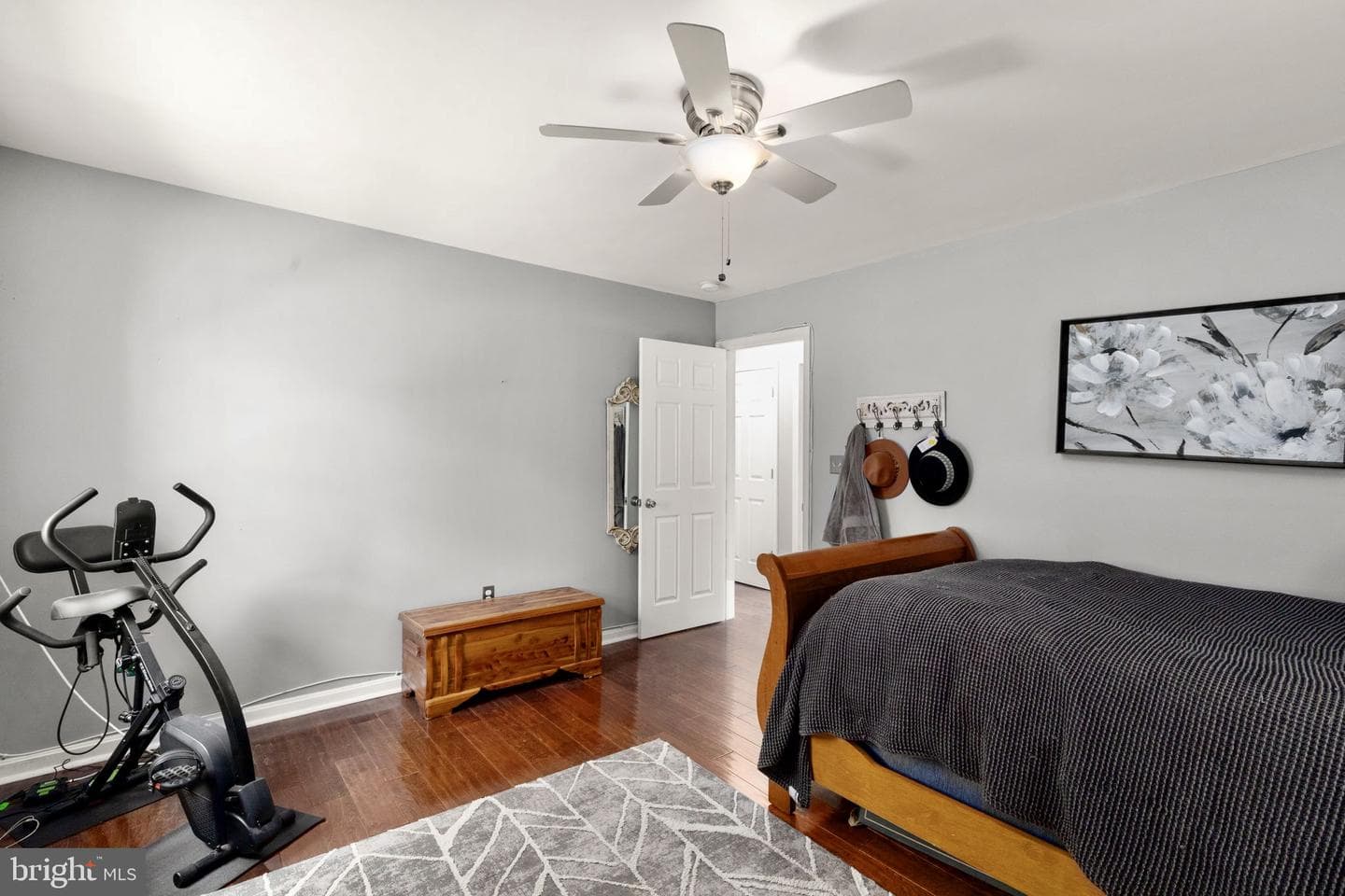 900 Caren Drive photo 34