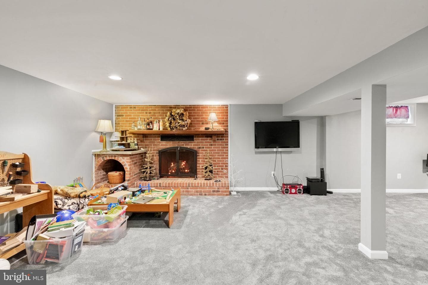 900 Caren Drive photo 40