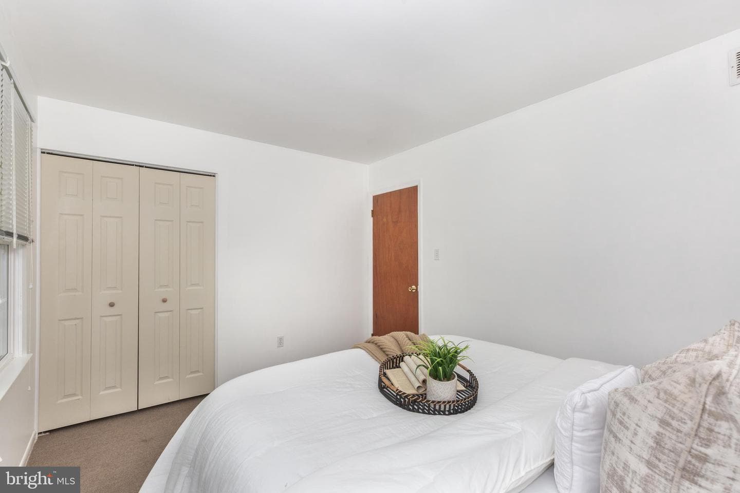 2711 Overview Road photo 23