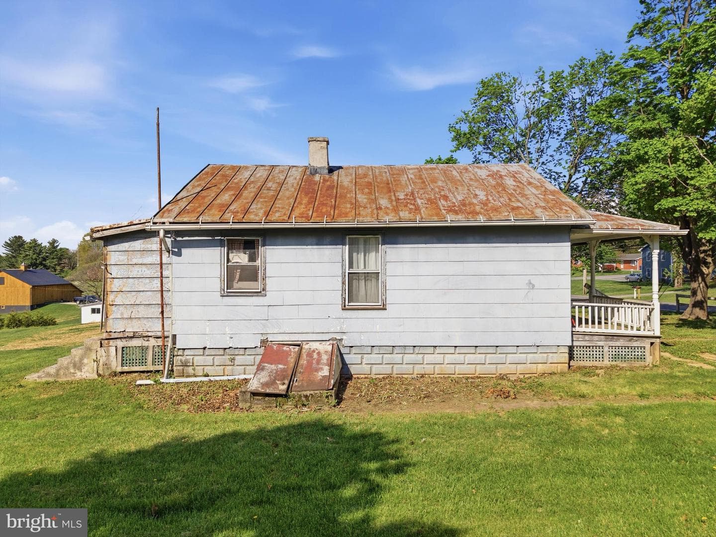 709 Deer Park Road photo 16
