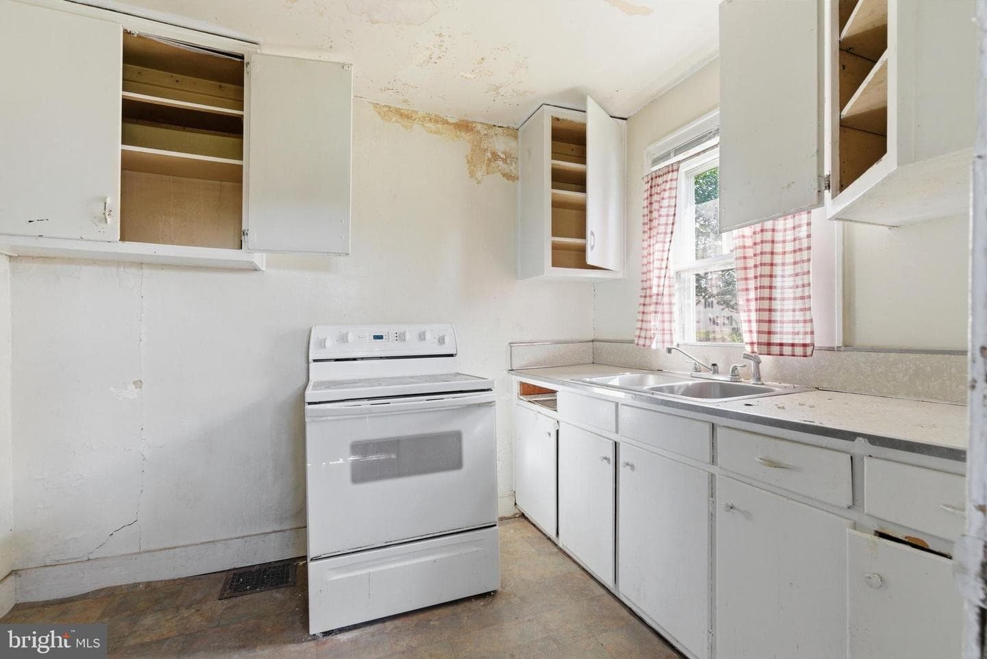 709 Deer Park Road photo 9