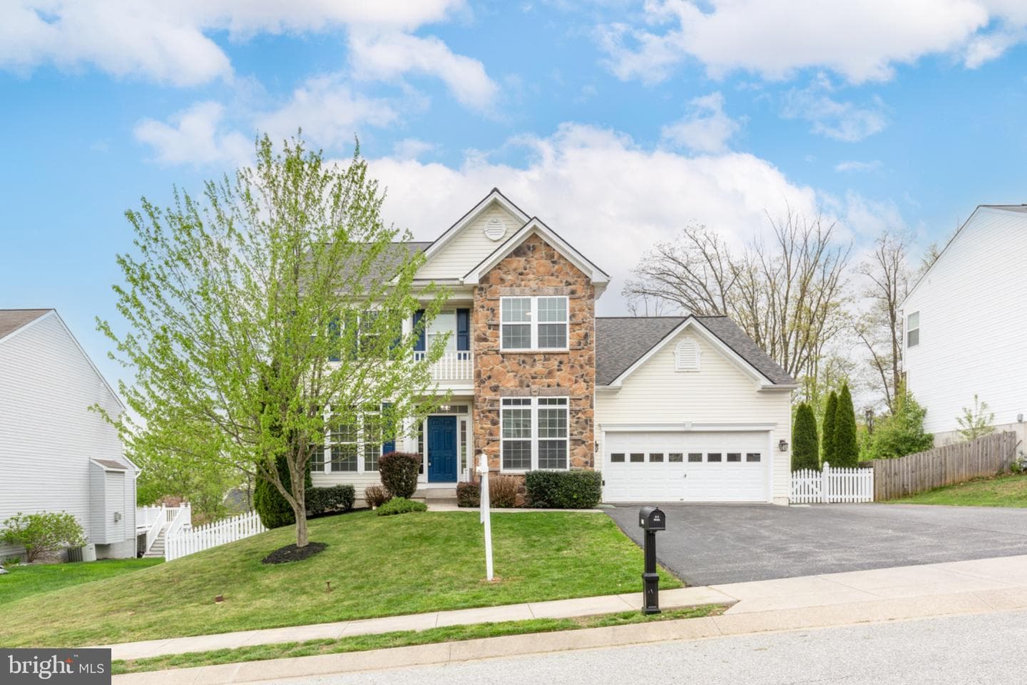 2511 Highcrest Ct, Manchester