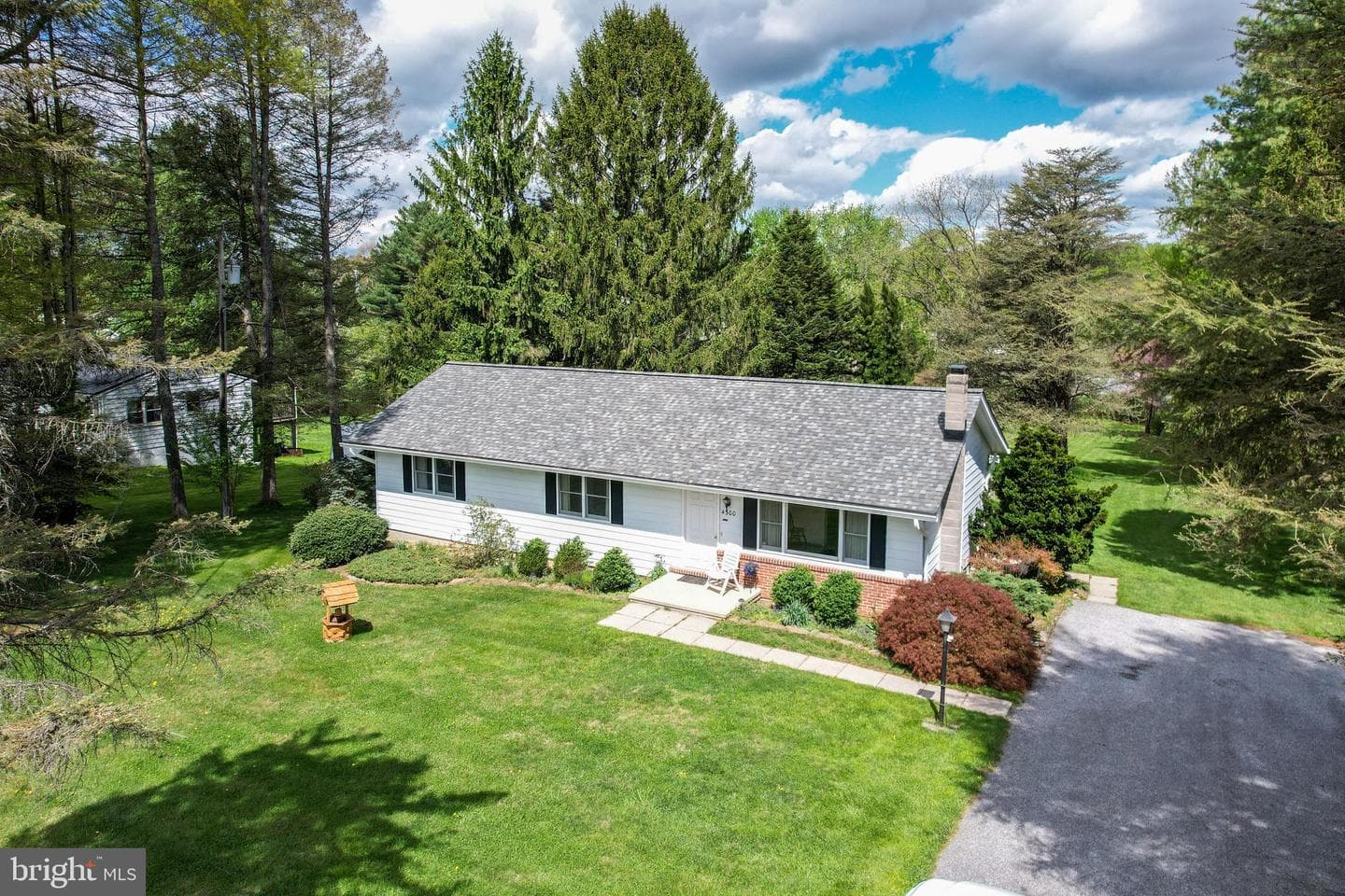 4300 Maple Grove Road photo 2