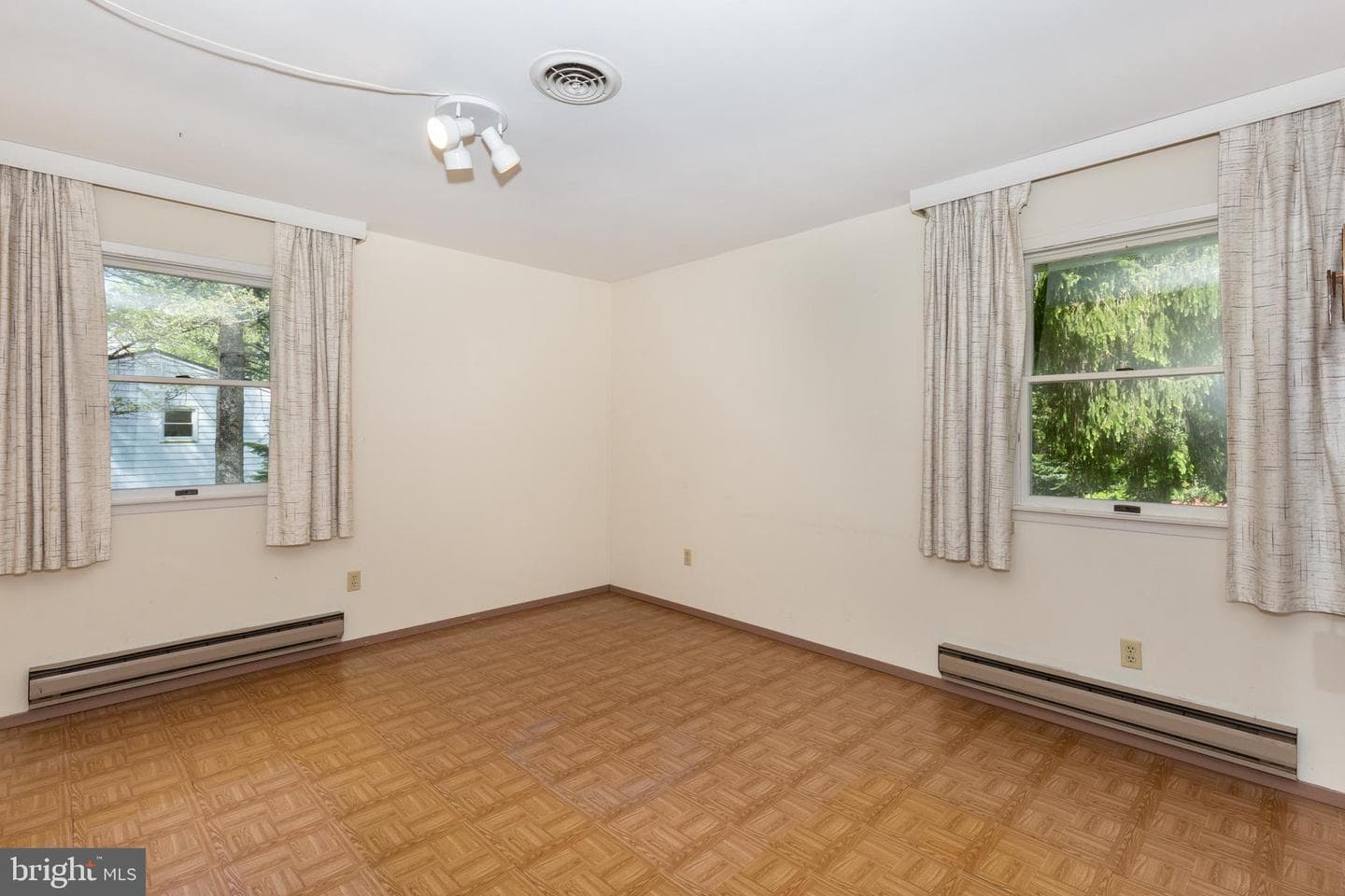 4300 Maple Grove Road photo 22