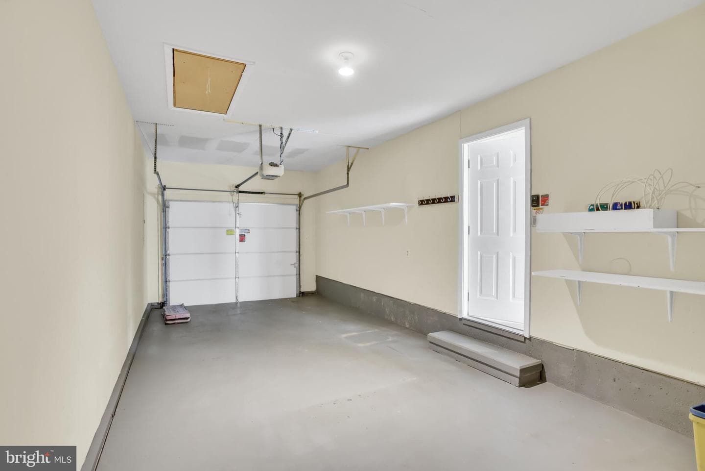 1402 Burnside Drive photo 22