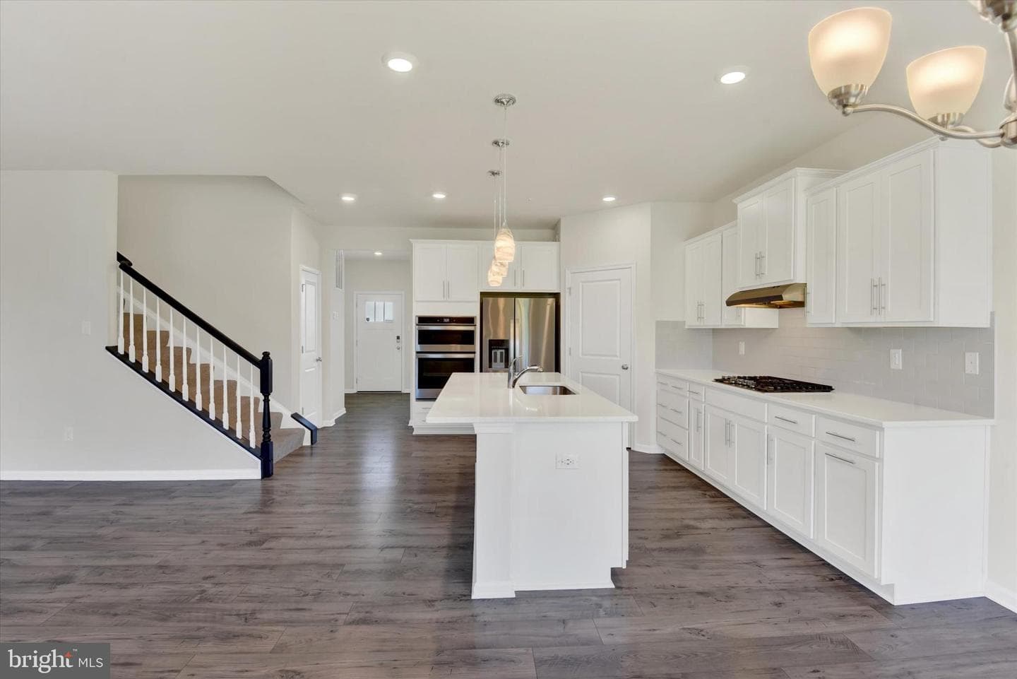 589 Friendship Road photo 11