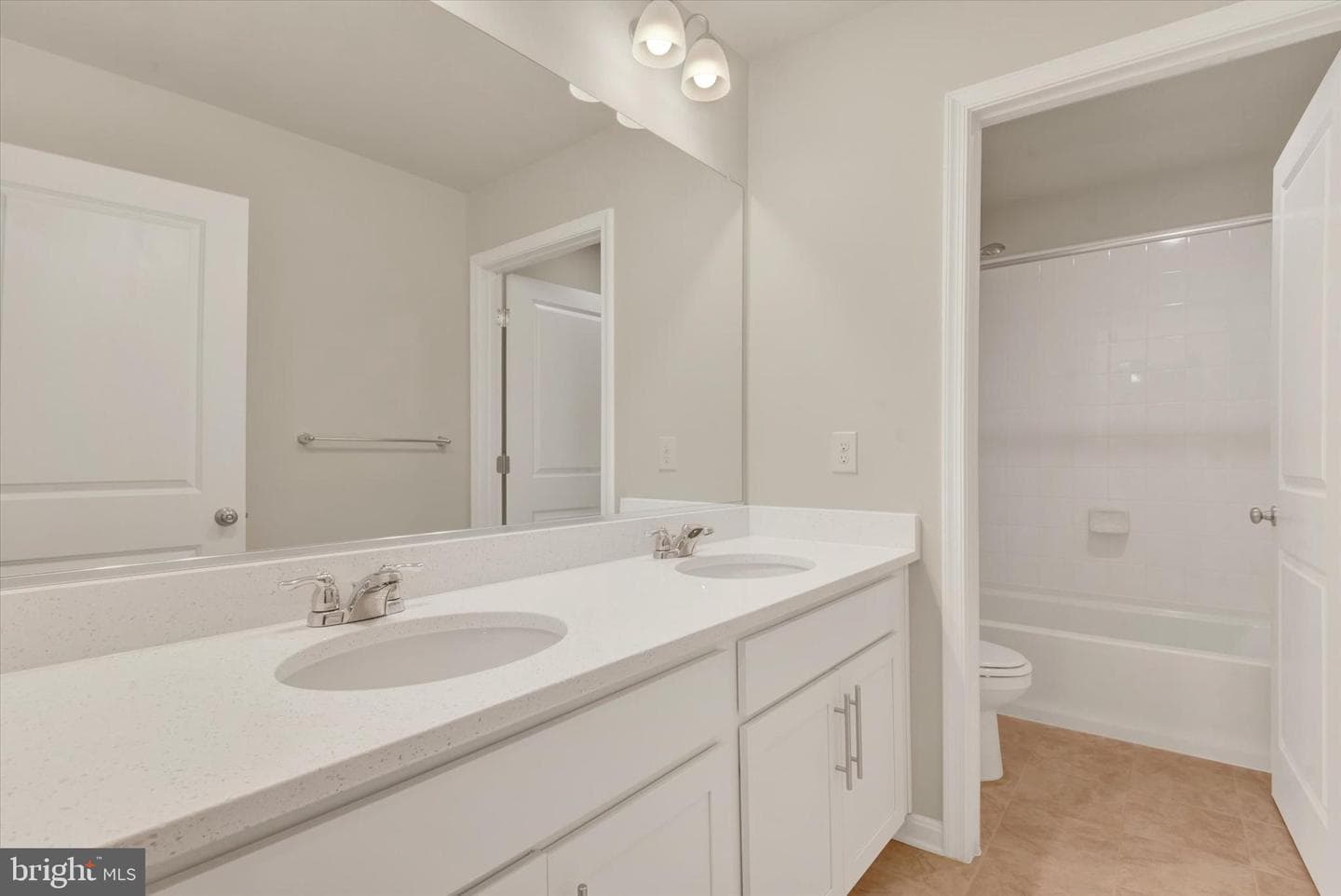 589 Friendship Road photo 23