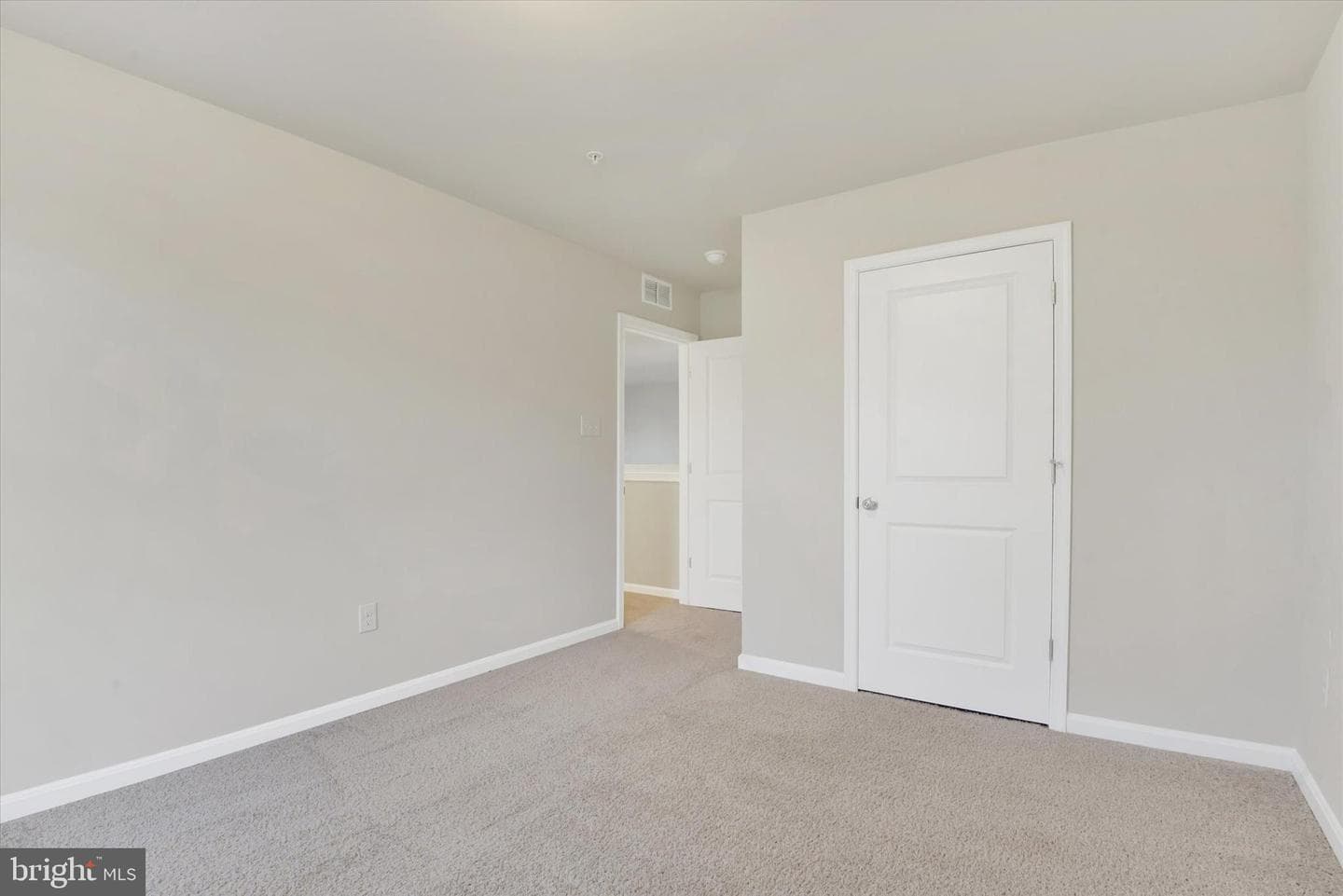 589 Friendship Road photo 27