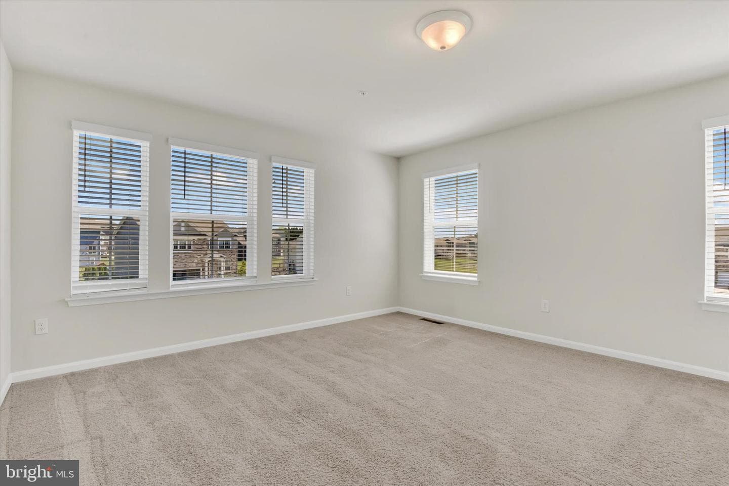 589 Friendship Road photo 32