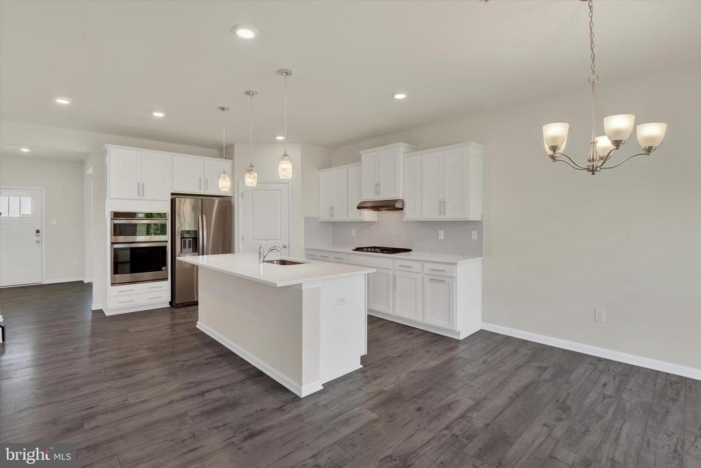589 Friendship Road photo 9