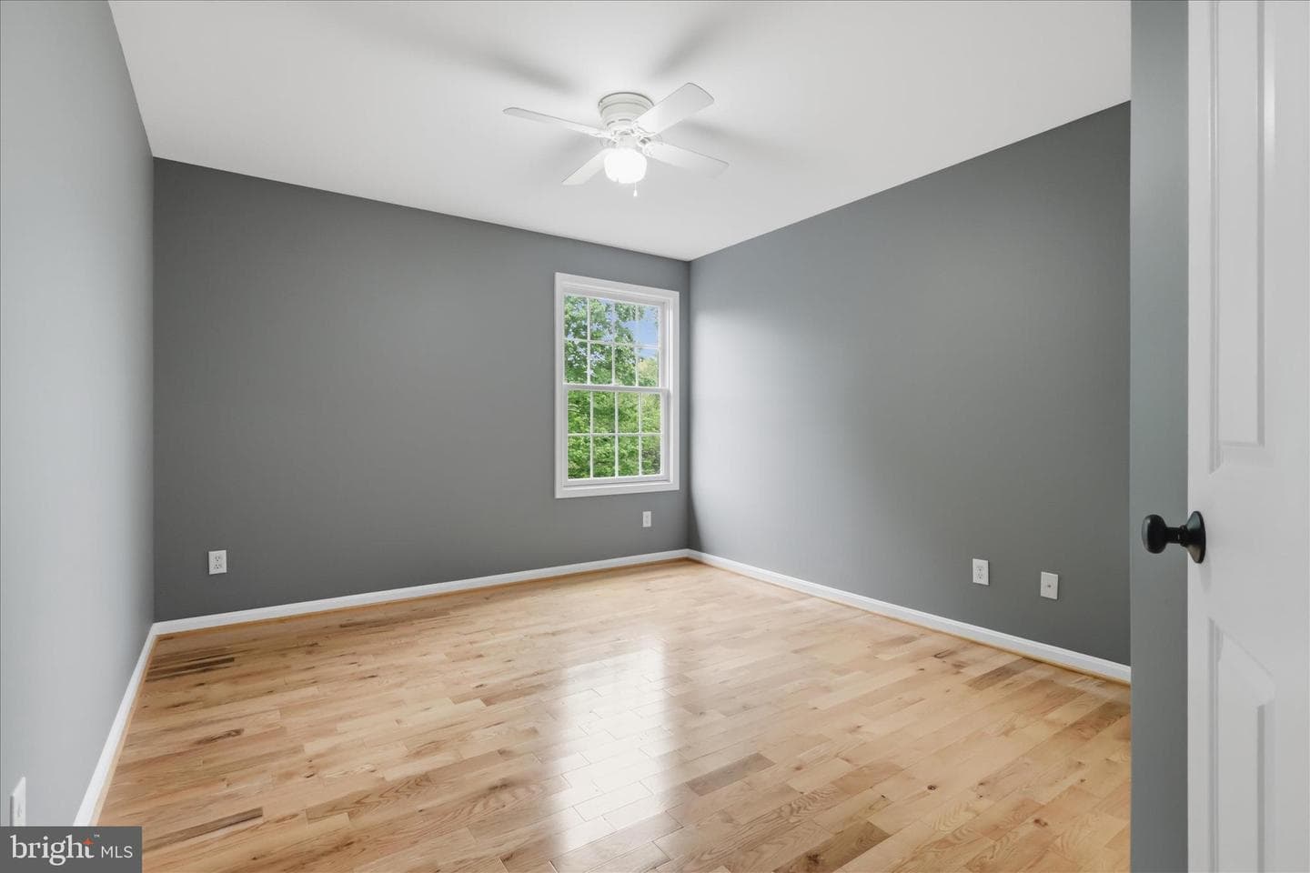 655 Downhill Drive photo 37