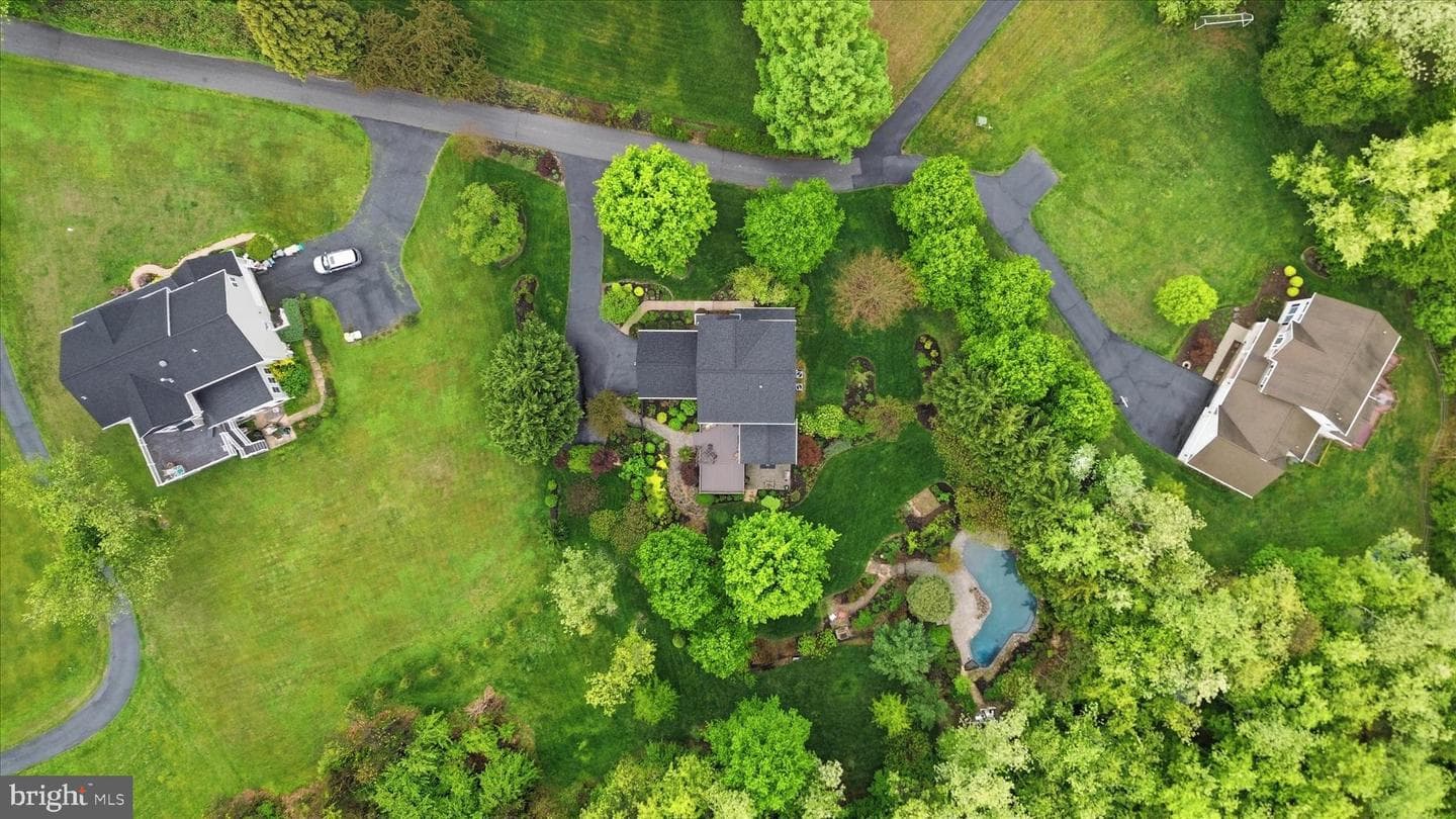 655 Downhill Drive photo 54