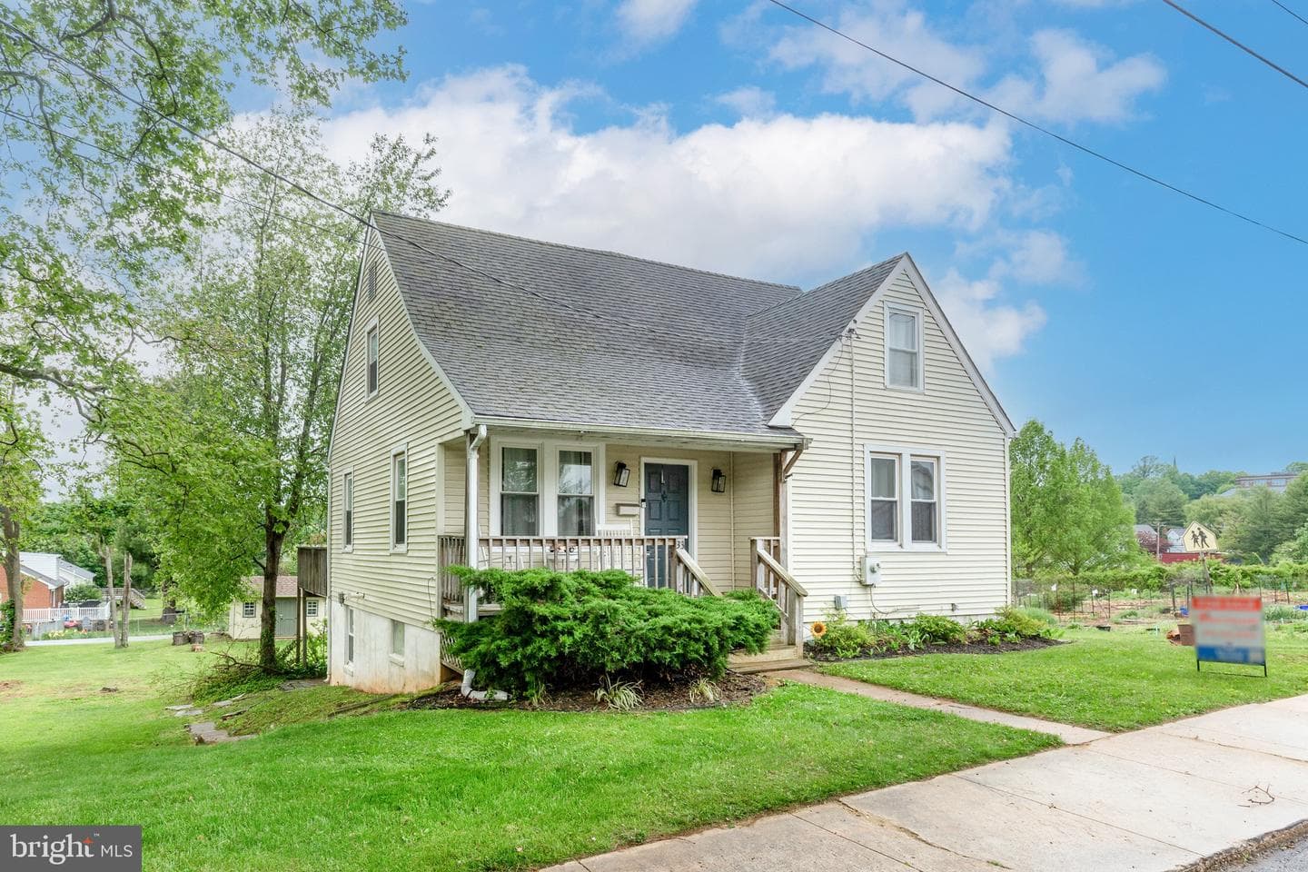 33 Milton Avenue photo 1