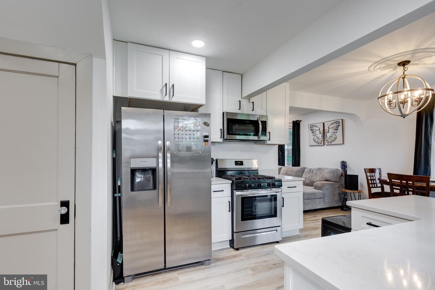 33 Milton Avenue photo 11