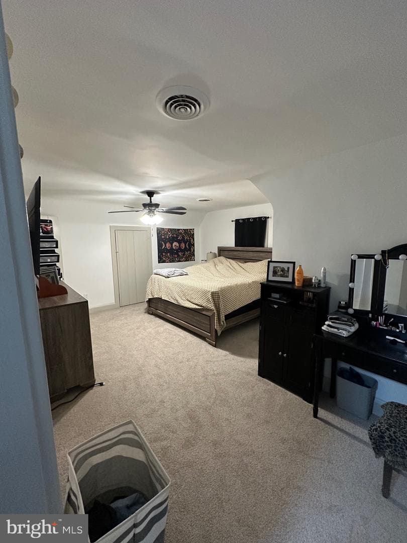 33 Milton Avenue photo 18
