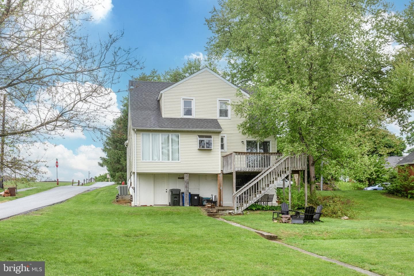 33 Milton Avenue photo 2