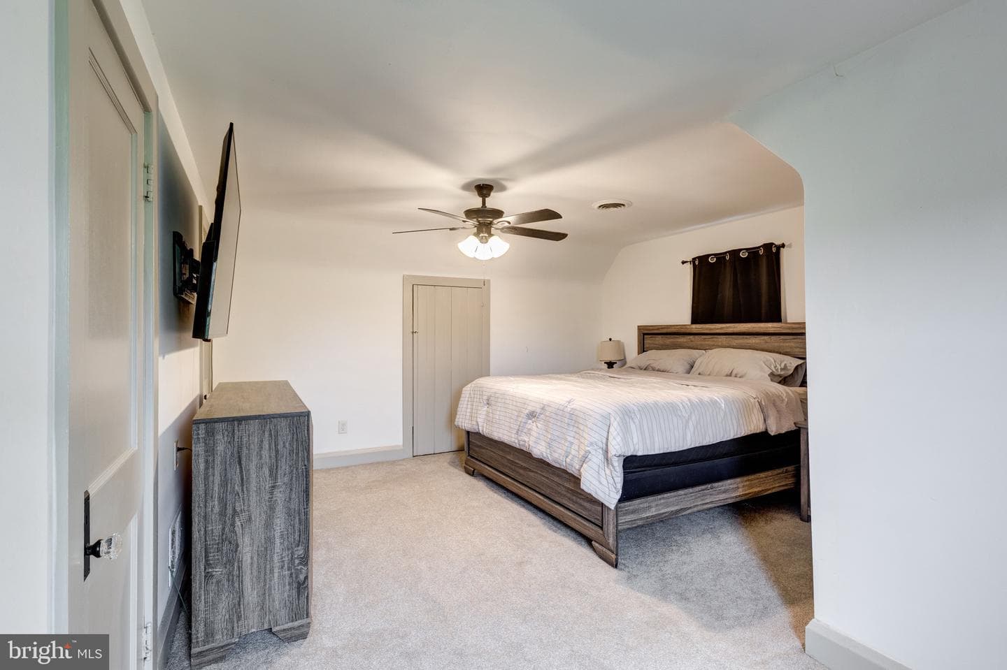 33 Milton Avenue photo 24