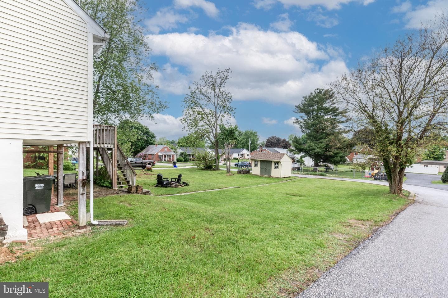 33 Milton Avenue photo 34