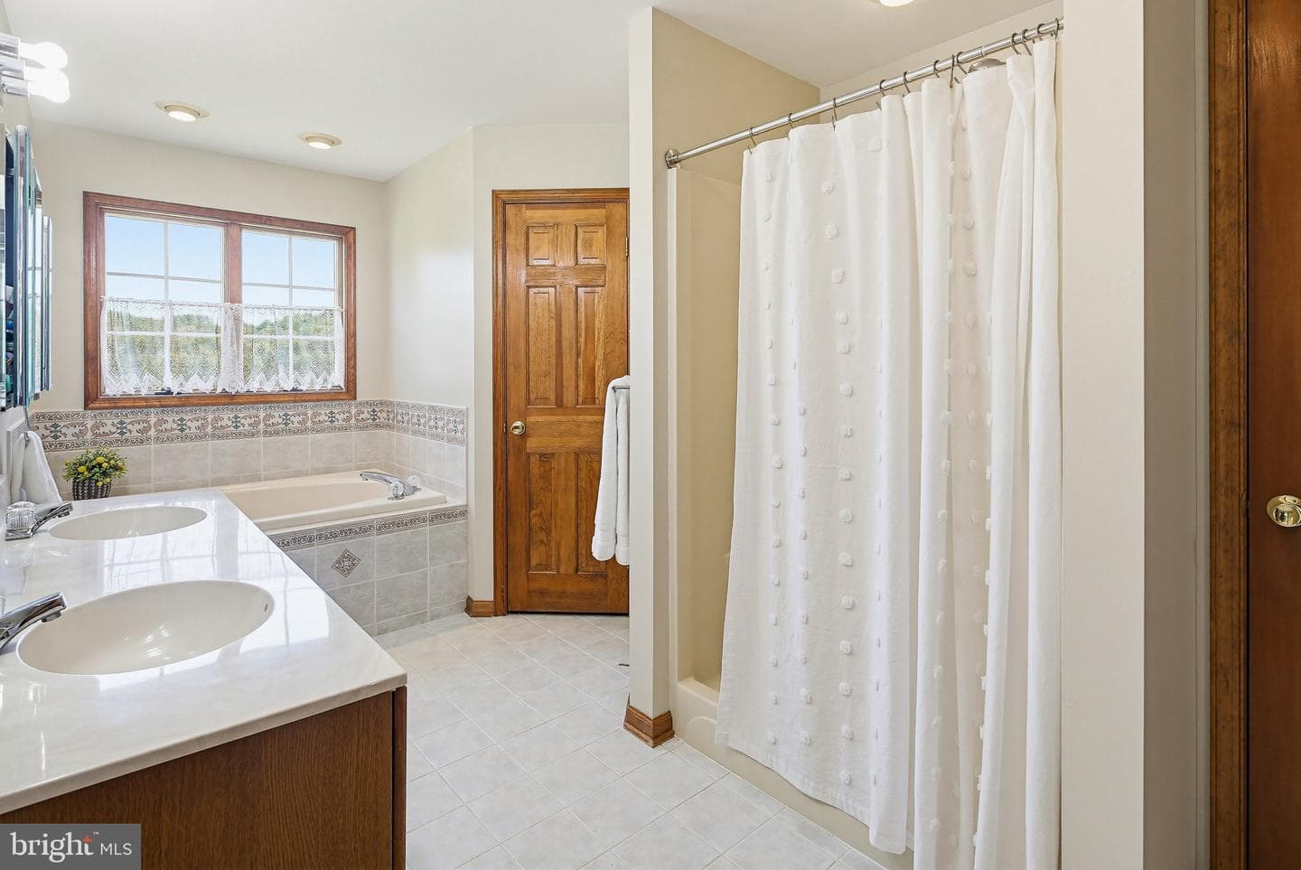 6111 Emerald Lane photo 23