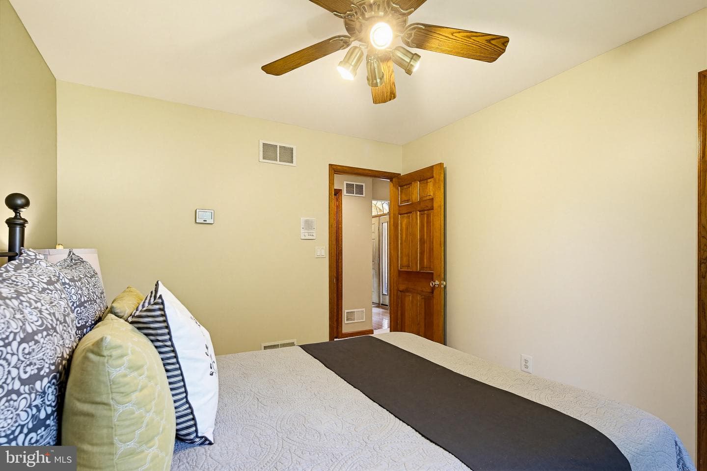 6111 Emerald Lane photo 34