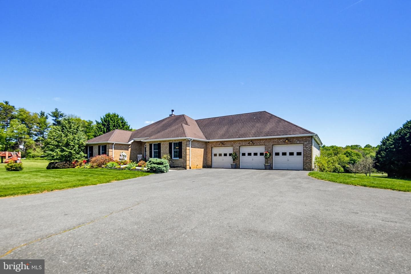 6111 Emerald Lane photo 73