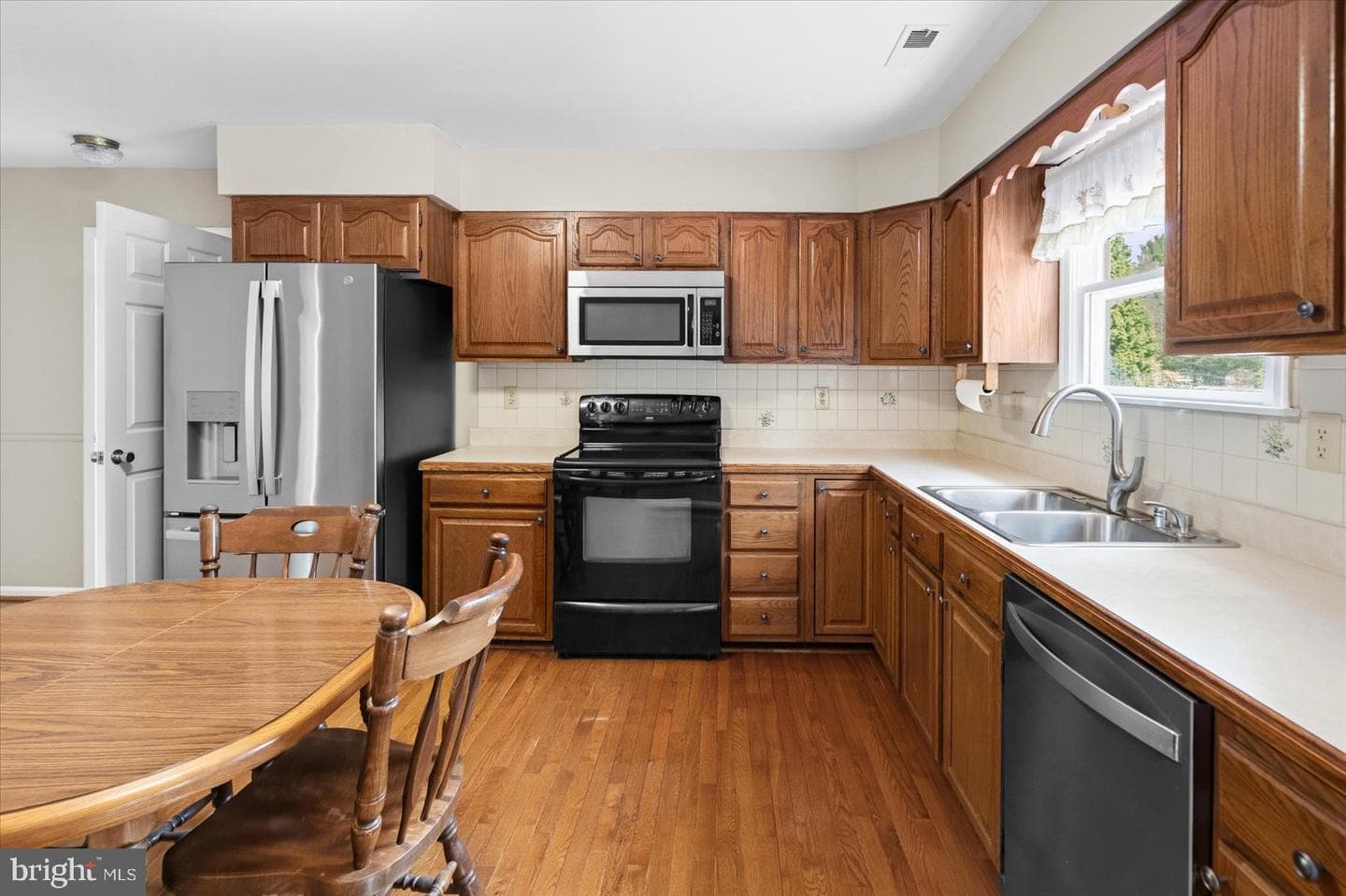 4465 Monument Drive photo 39