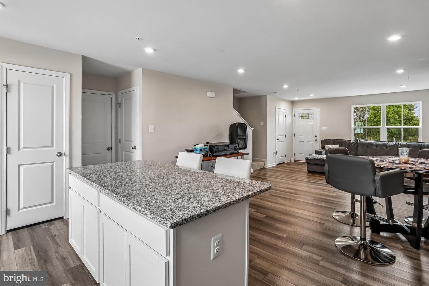 502 Crimson Avenue photo 12