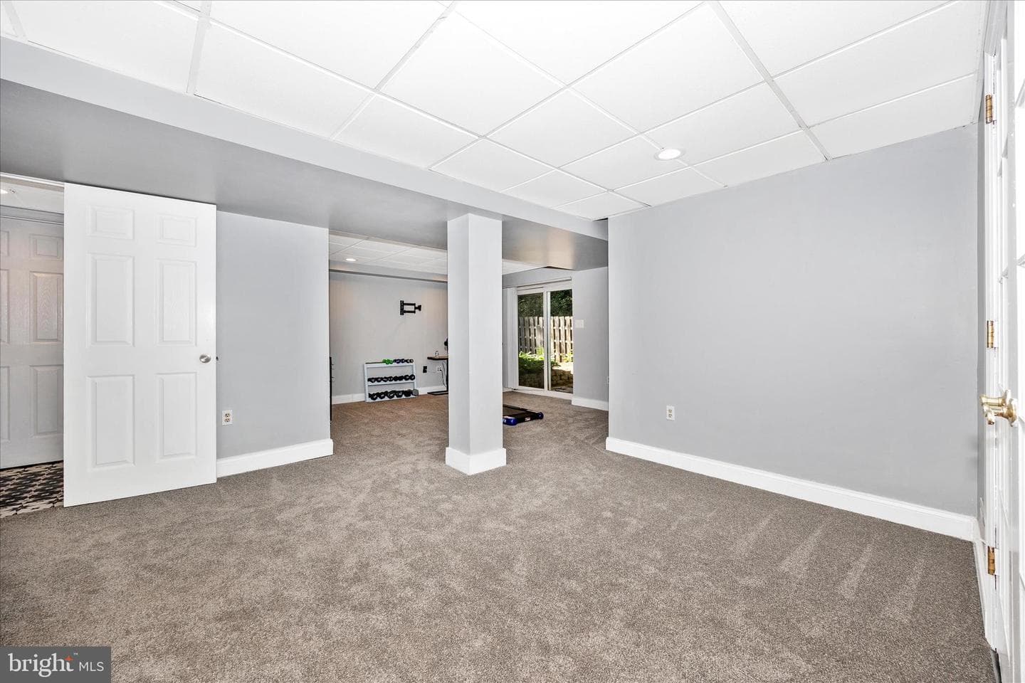 1911 Stoneridge Court photo 32