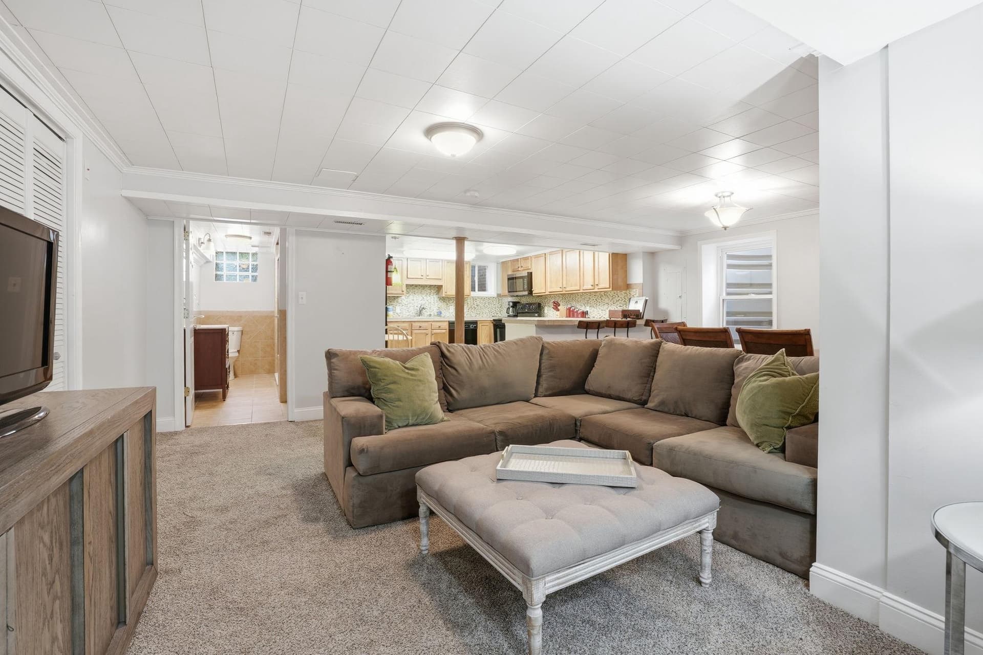 2400 Liberty Road photo 16